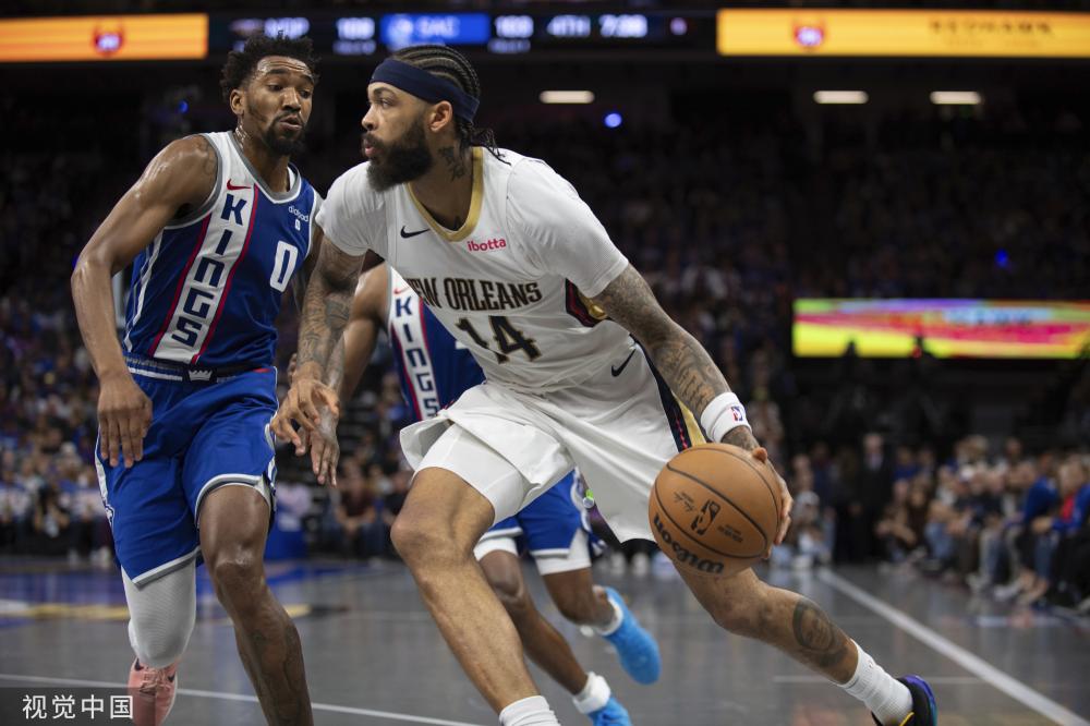 也暗示了他 也暗示了他